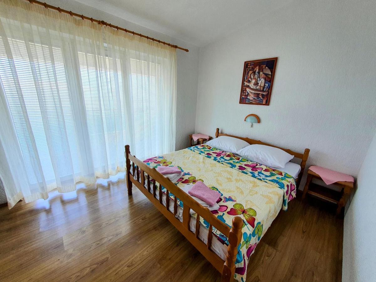 Apartments Buffet 2B Sveti Juraj Extérieur photo