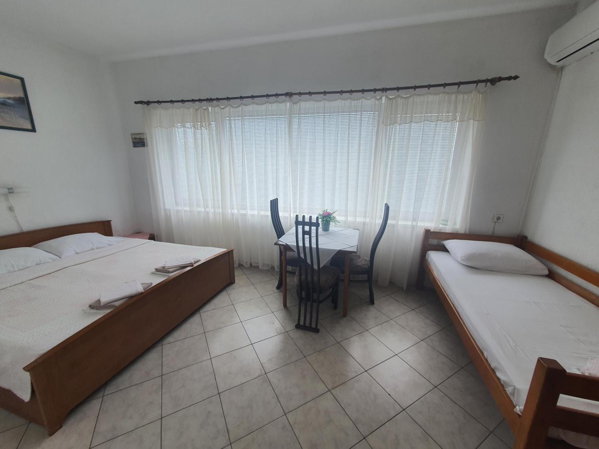 Apartments Buffet 2B Sveti Juraj Extérieur photo