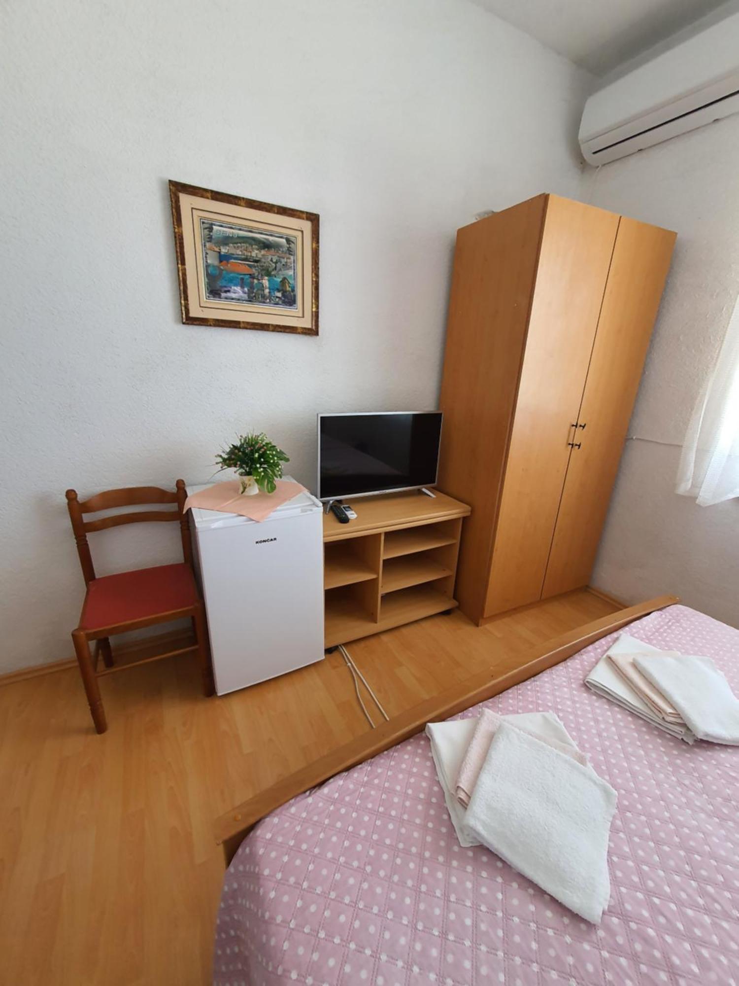 Apartments Buffet 2B Sveti Juraj Chambre photo